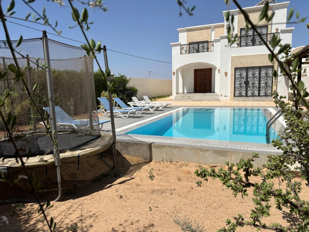 Belle Avec Piscine Sans Vis A Vis * Midoun
