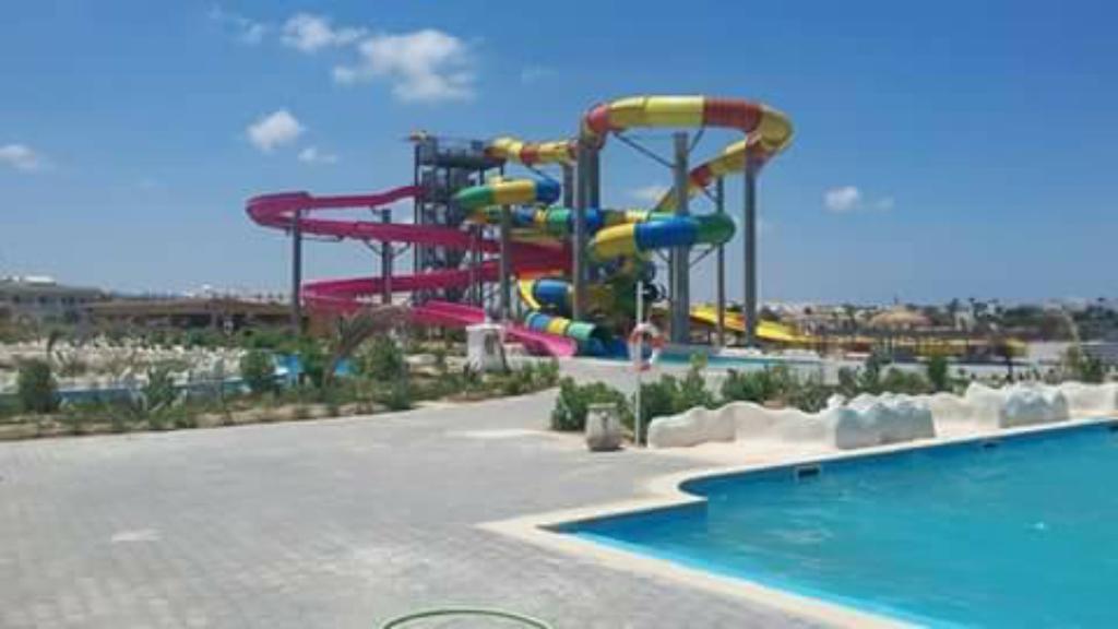 Belle Avec Piscine Sans Vis A Vis